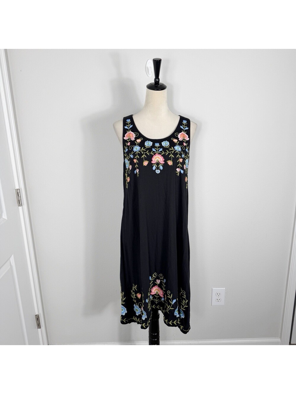 J. Jill Black Floral Embroidered Midi Dress Sleeveless Size Medium Cotton Blend